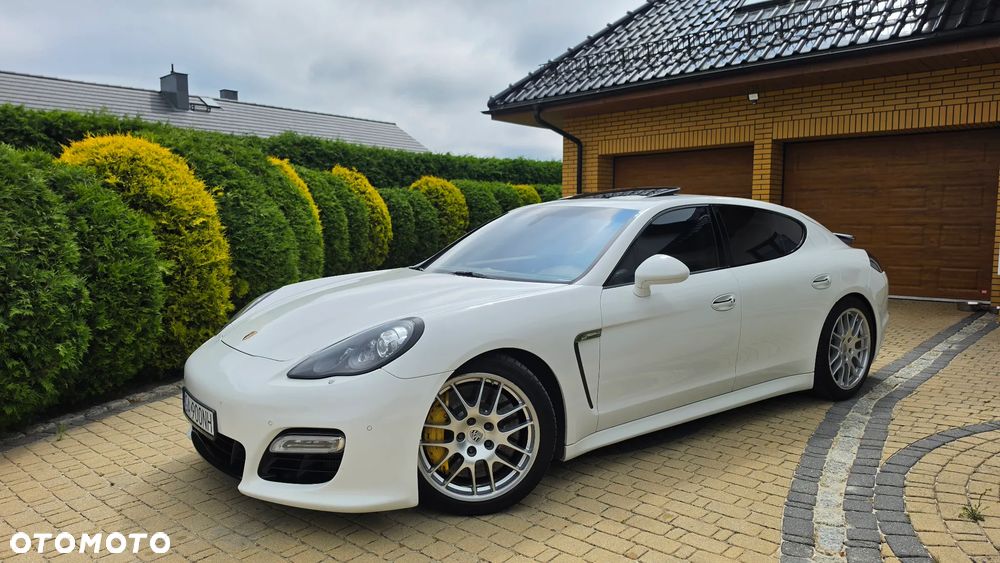 Porsche Panamera - 11