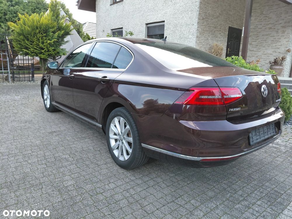 Volkswagen Passat 2.0 TDI SCR DSG Highline - 22