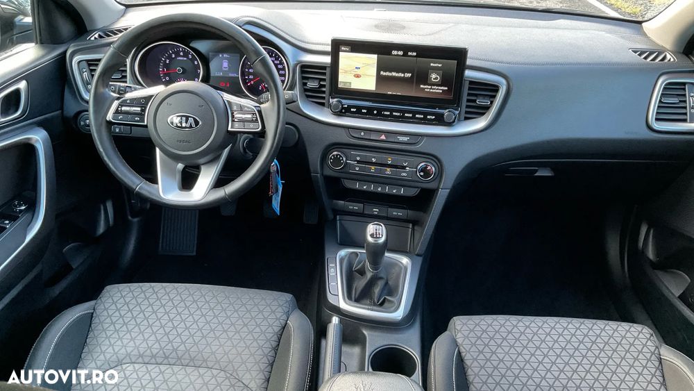 Kia Ceed - 9
