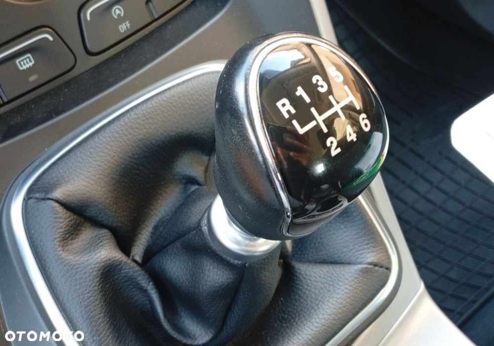 Ford Grand C-MAX - 28