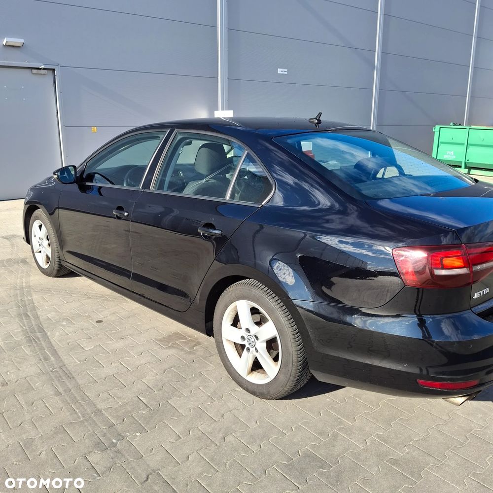 Volkswagen Jetta 2.0 TDI DPF BMT Comfortline - 6