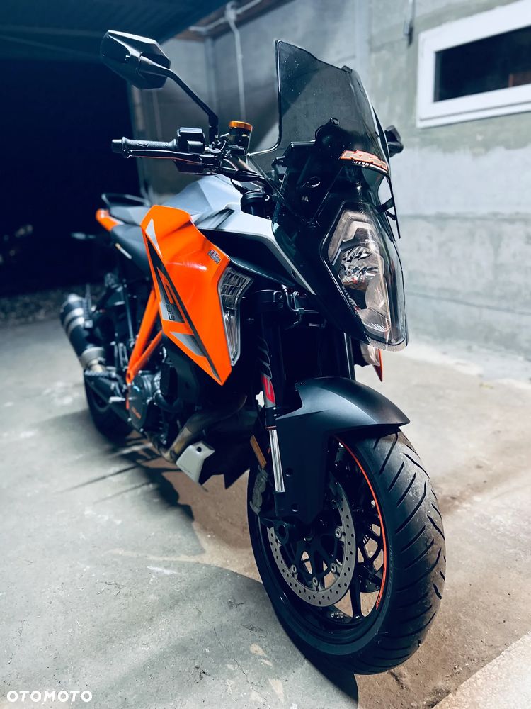 KTM Super Duke - 10