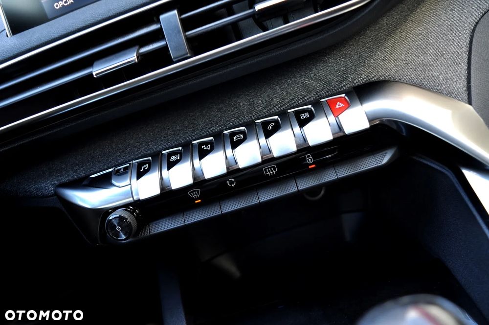 Peugeot 3008 1.5 BlueHDi GT S&S - 32