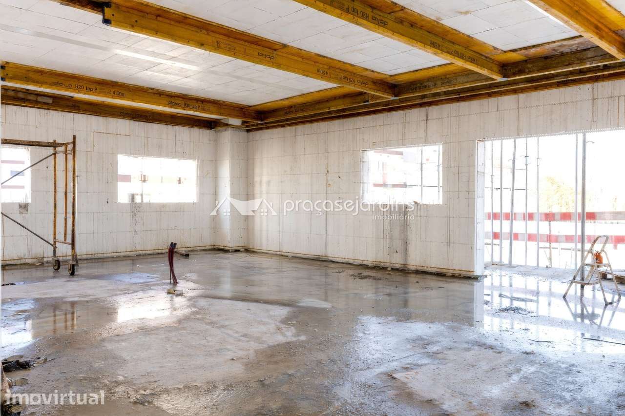 Apartamento T2 - Leiria - Grande imagem: 3/18