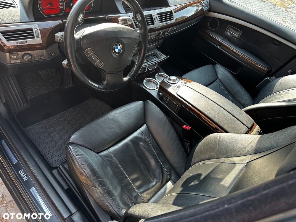 BMW Seria 7 - 8