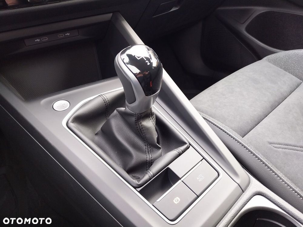 Volkswagen Golf - 19