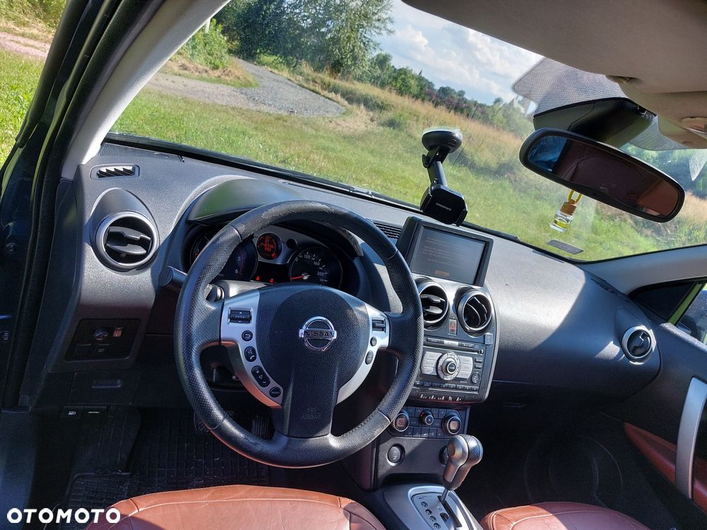 Nissan Qashqai+2 - 4