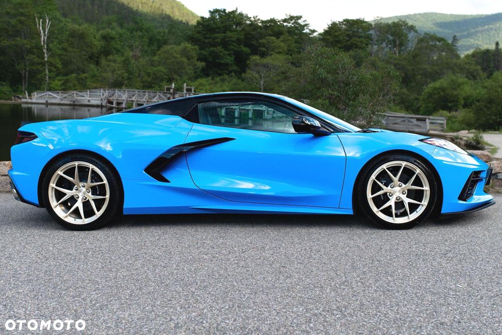 Chevrolet Corvette - 13