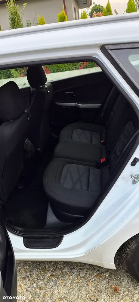 Kia Ceed - 16