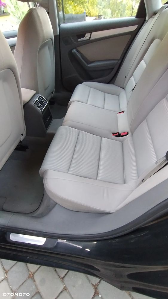 Audi A4 Limousine 2.0 TDI Quattro - 6