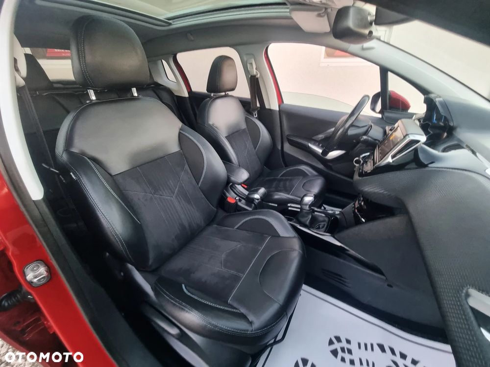 Peugeot 2008 - 11