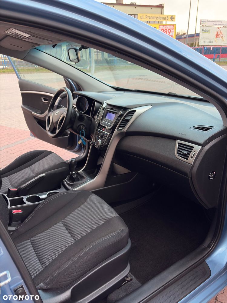 Hyundai i30 1.4 Classic + - 6