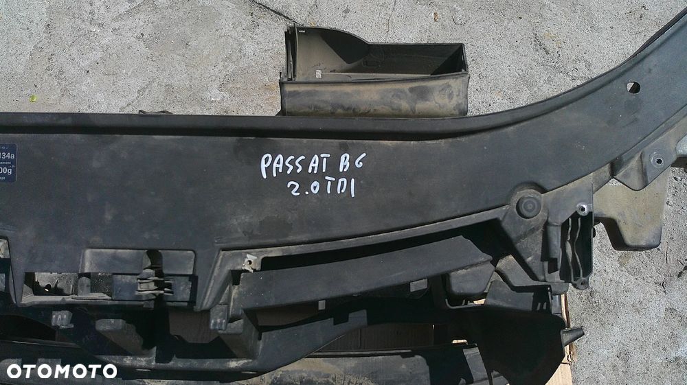 VW PASSAT B6 2.0 TDI PAS PRZEDNI WZMOCNIENIE - 2