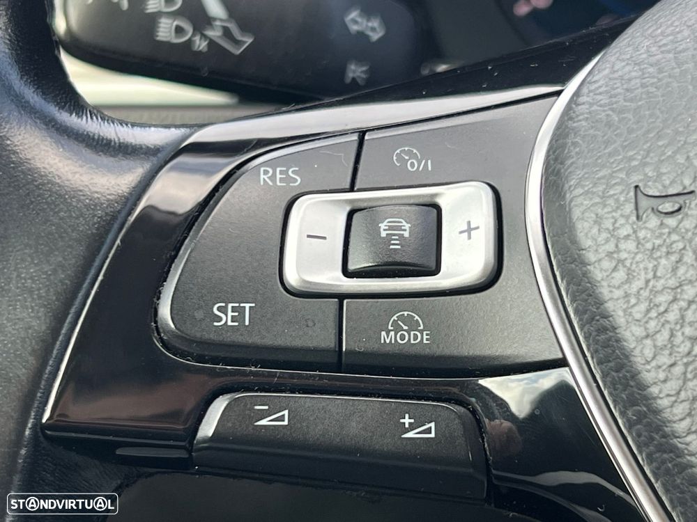 VW Passat 2.0 TDI Highline DSG - 18