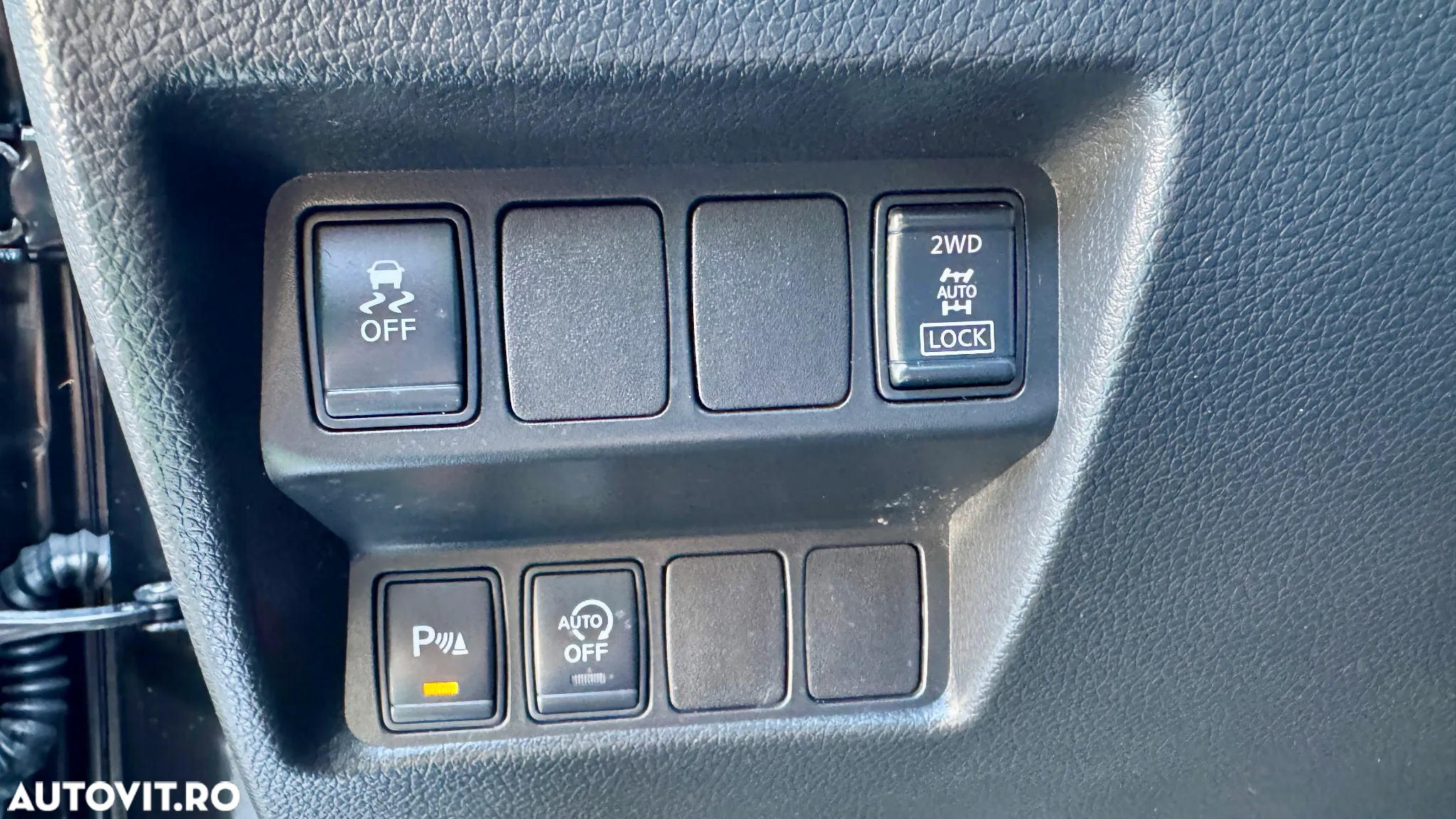 Nissan Qashqai 1.6 DCI 4 x 4 DPF Start/Stop tekna - 15