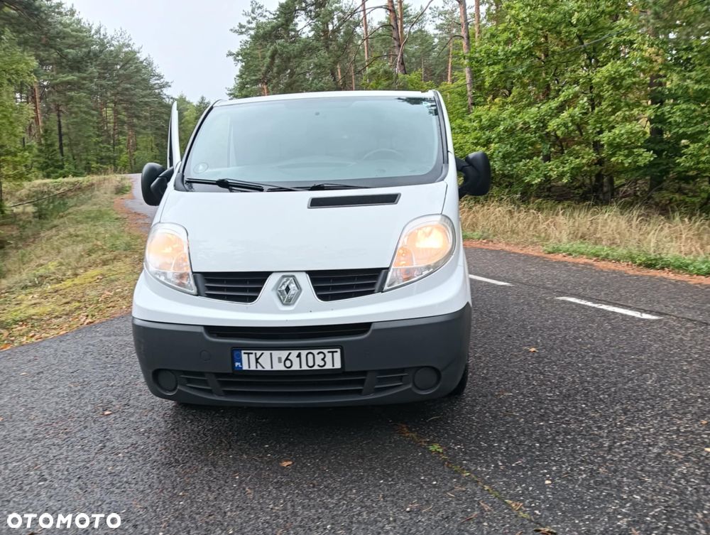 Renault Trafic - 25