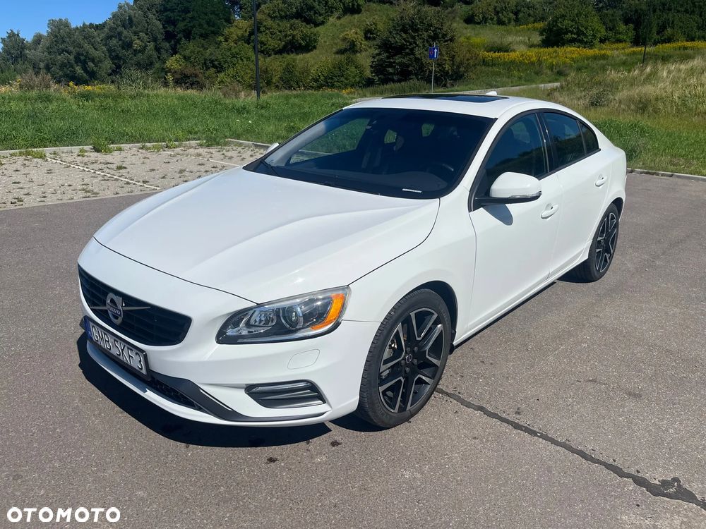 Volvo S60 T5 Drive-E Dynamic Edition (Kinetic) - 2