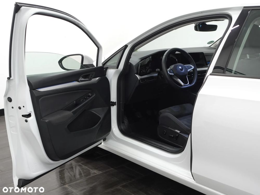 Volkswagen Golf - 16