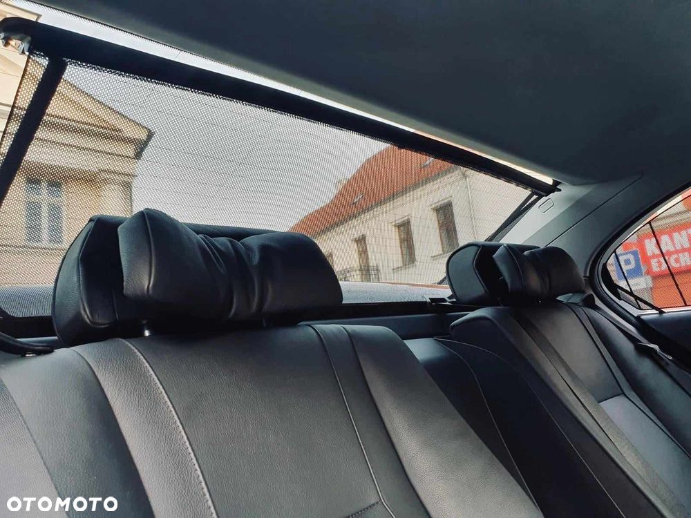 BMW Seria 7 740i - 10