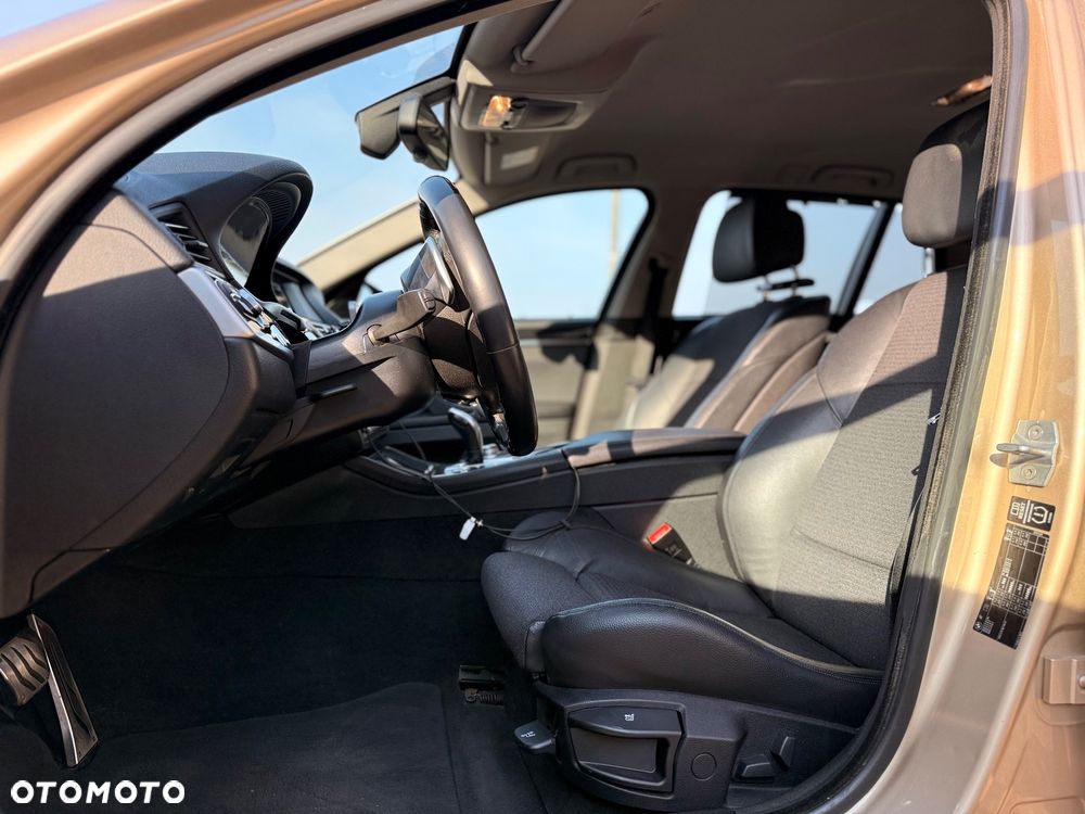 BMW Seria 5 520d xDrive - 19