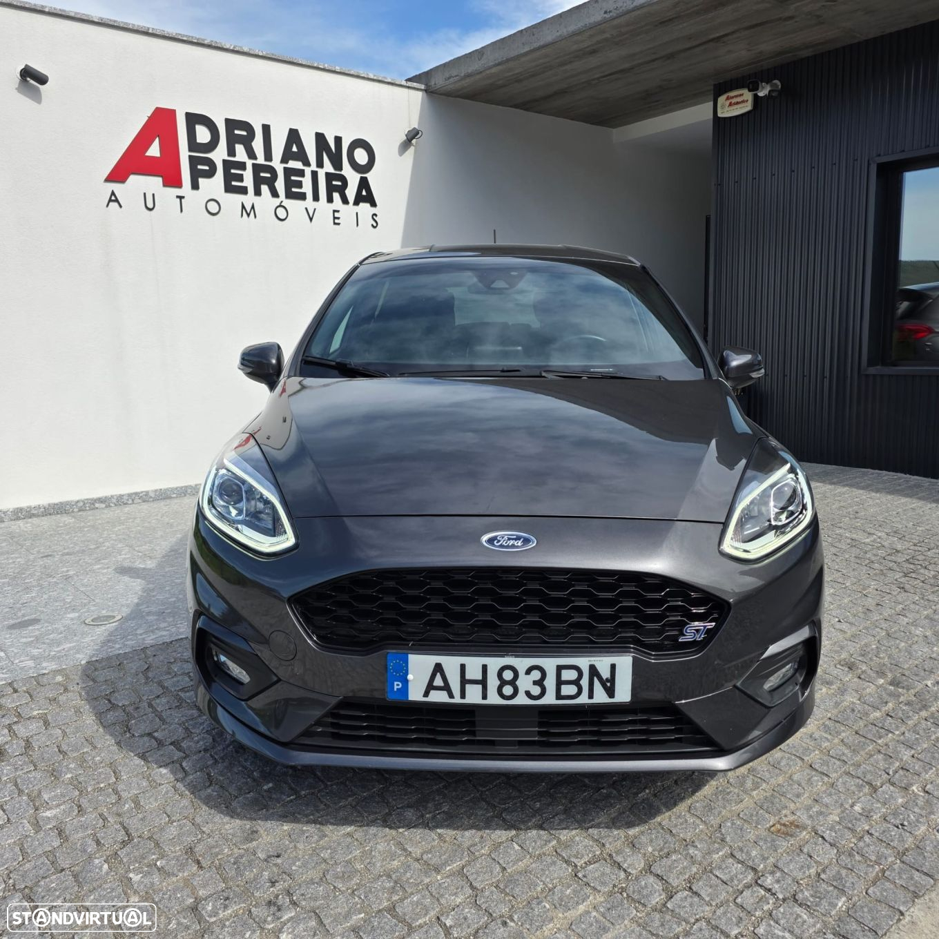 Ford Fiesta 1.0 EcoBoost MHEV ST-Line - 9