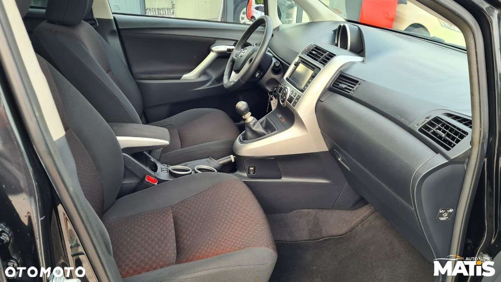 Toyota Verso - 30