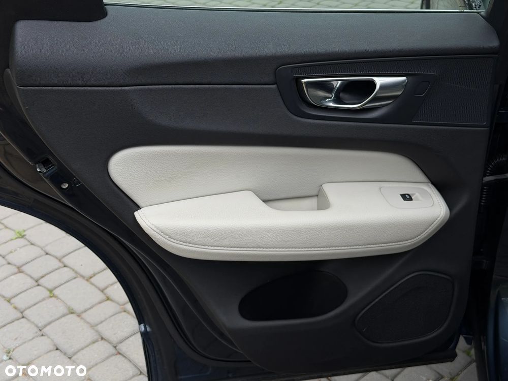 Volvo XC 60 B5 B AWD Geartronic Inscription - 24