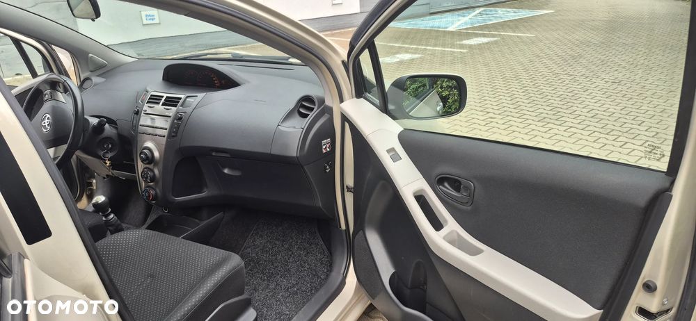 Toyota Yaris 1.33 Sol - 20