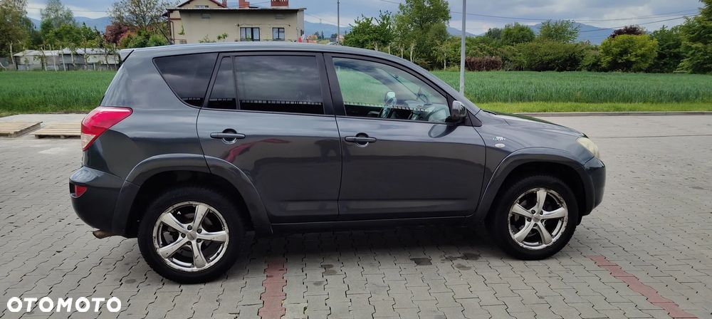 Toyota RAV4 2.2 D-4D Sol 180 - 19