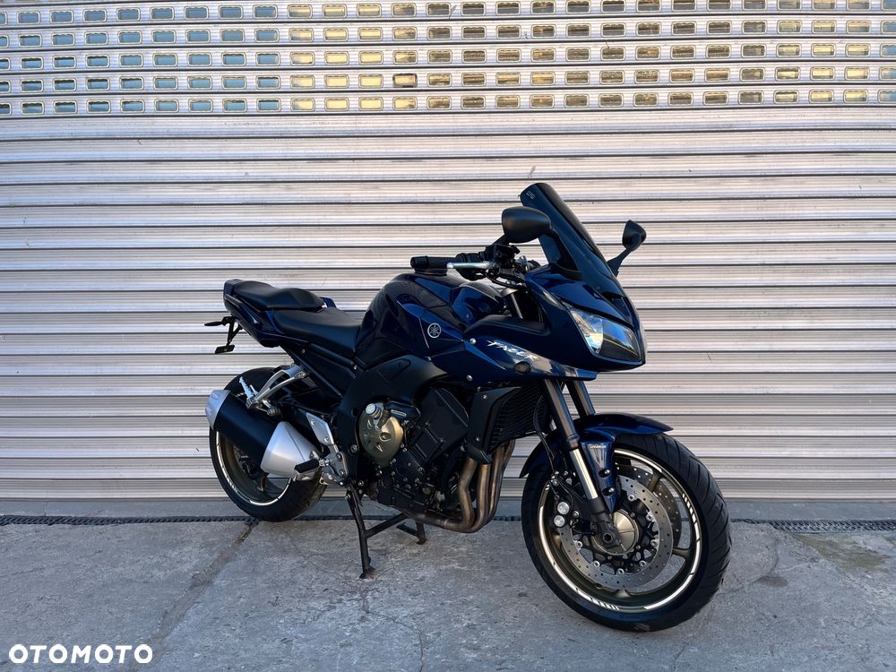Yamaha FZ - 21