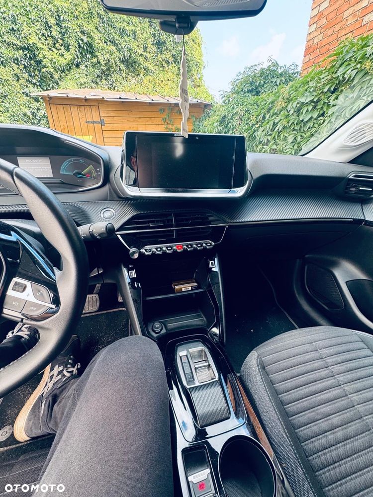 Peugeot 208 Elektromotor 156 Allure - 9