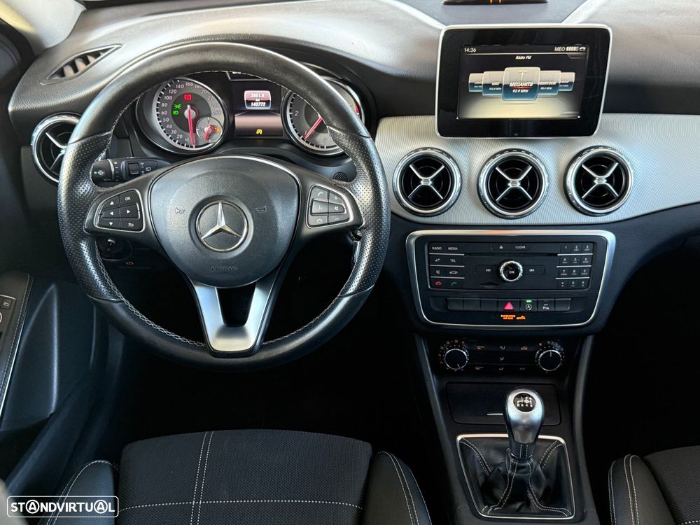 Mercedes-Benz GLA 180 CDi Urban - 24