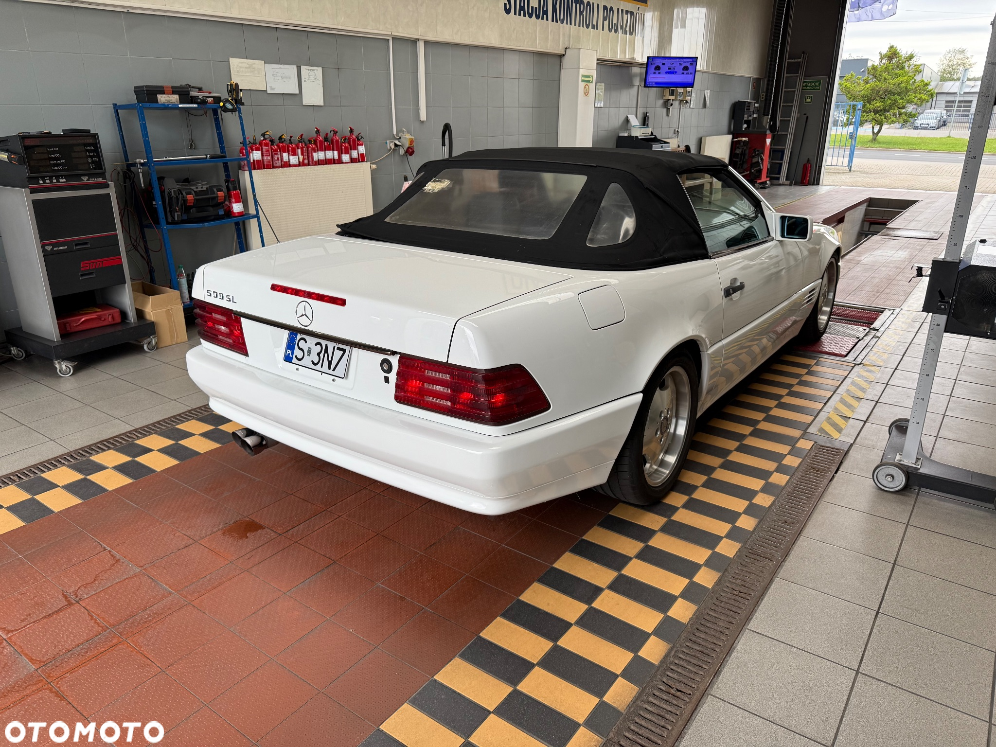 Mercedes-Benz SL ver-500 - 27