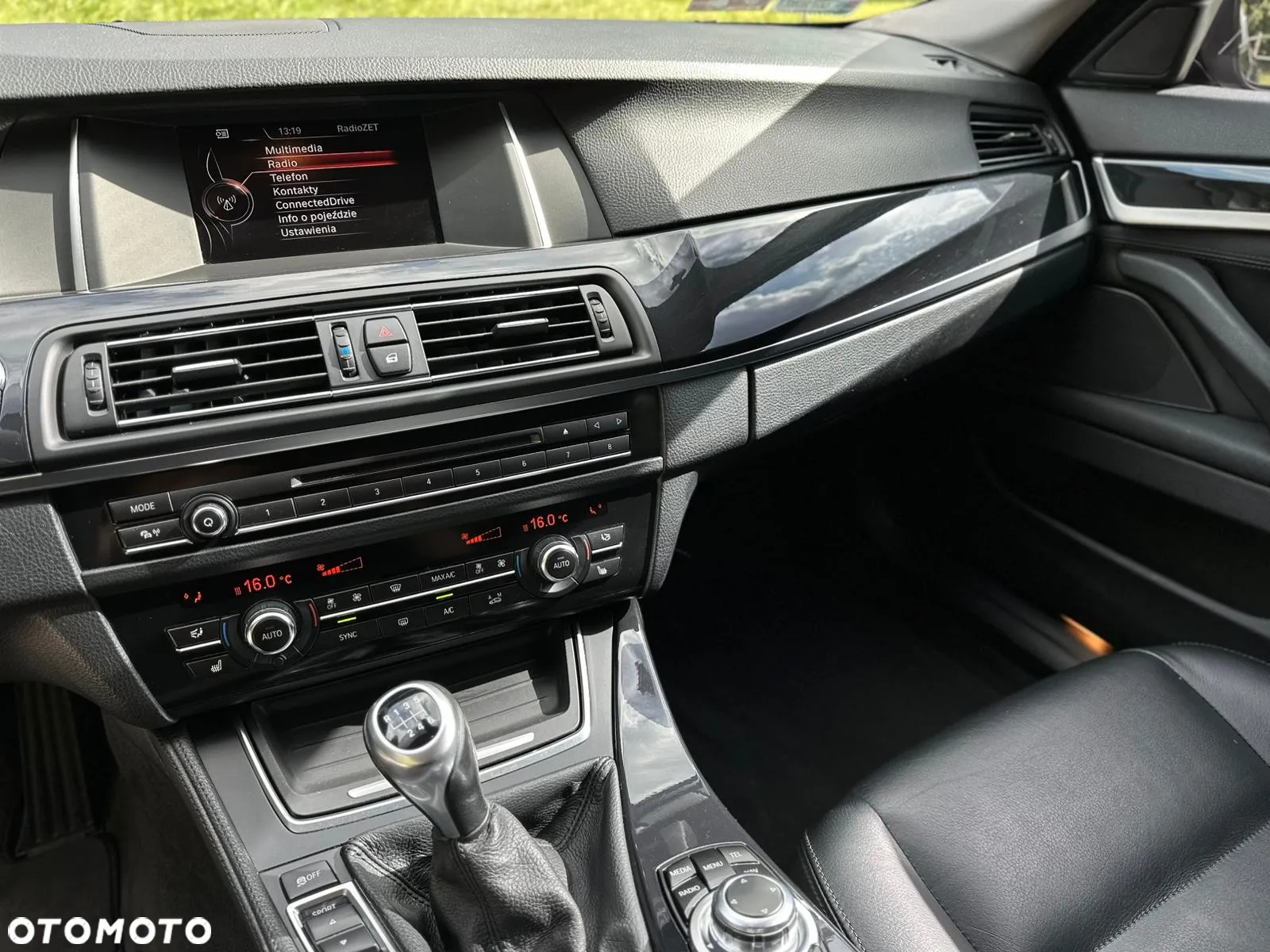BMW Seria 5 520i Luxury Line - 14