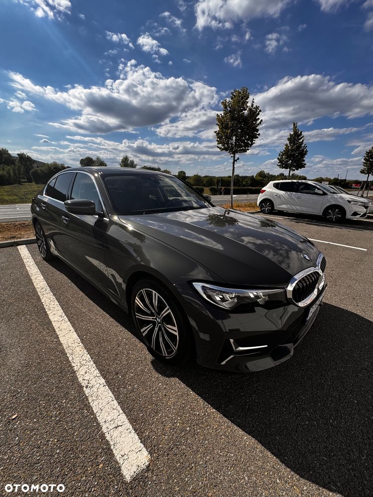 BMW Seria 3 330e Luxury Line - 13