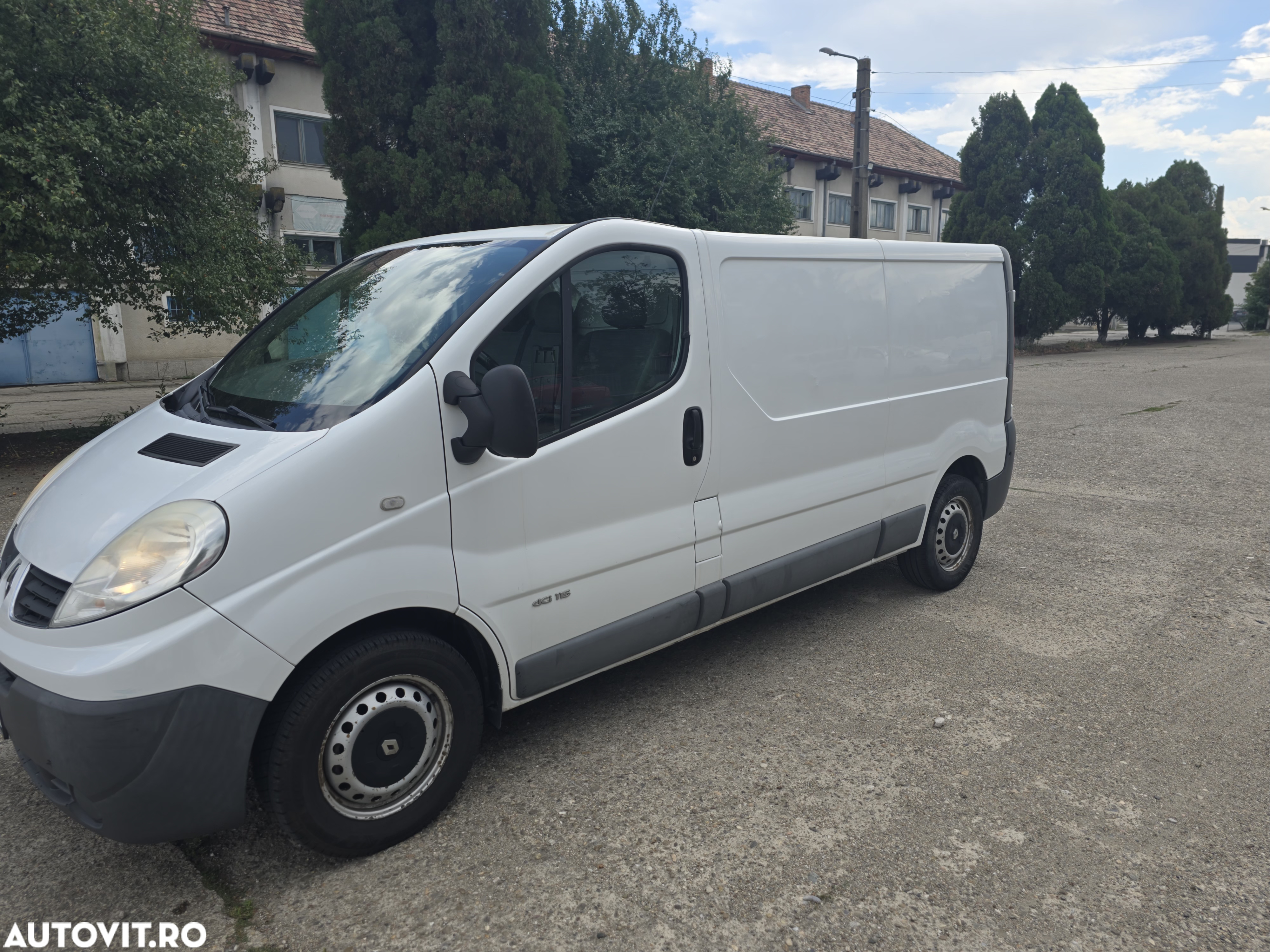 Renault Trafic Combi 2.0 L2H1 4 - 2
