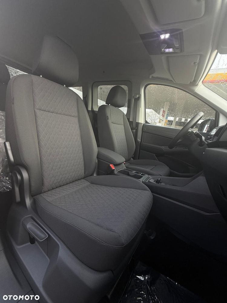 Volkswagen Caddy 2.0 TDI DSG - 11