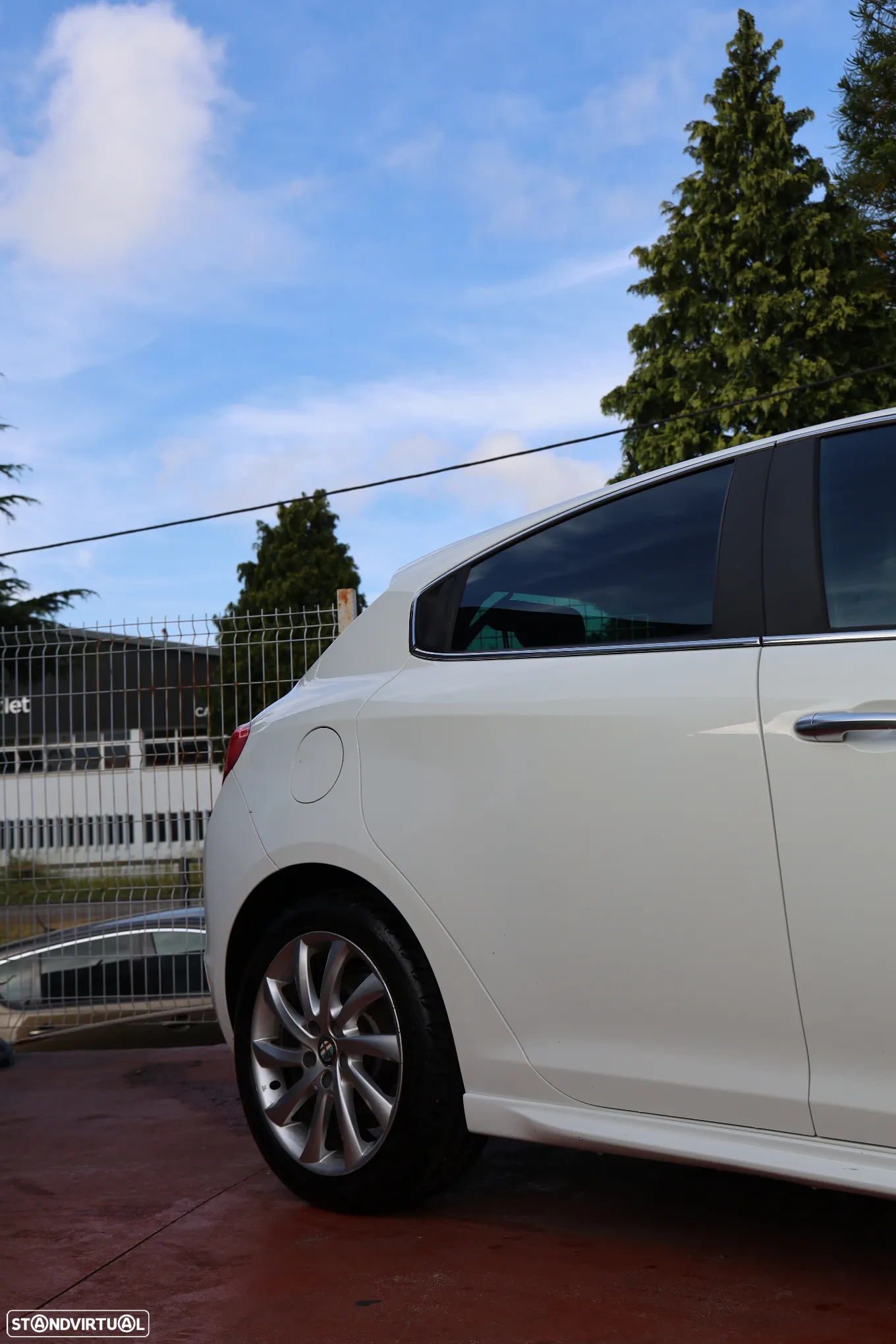 Alfa Romeo Giulietta 1.6 JTDm Distinctive - 7