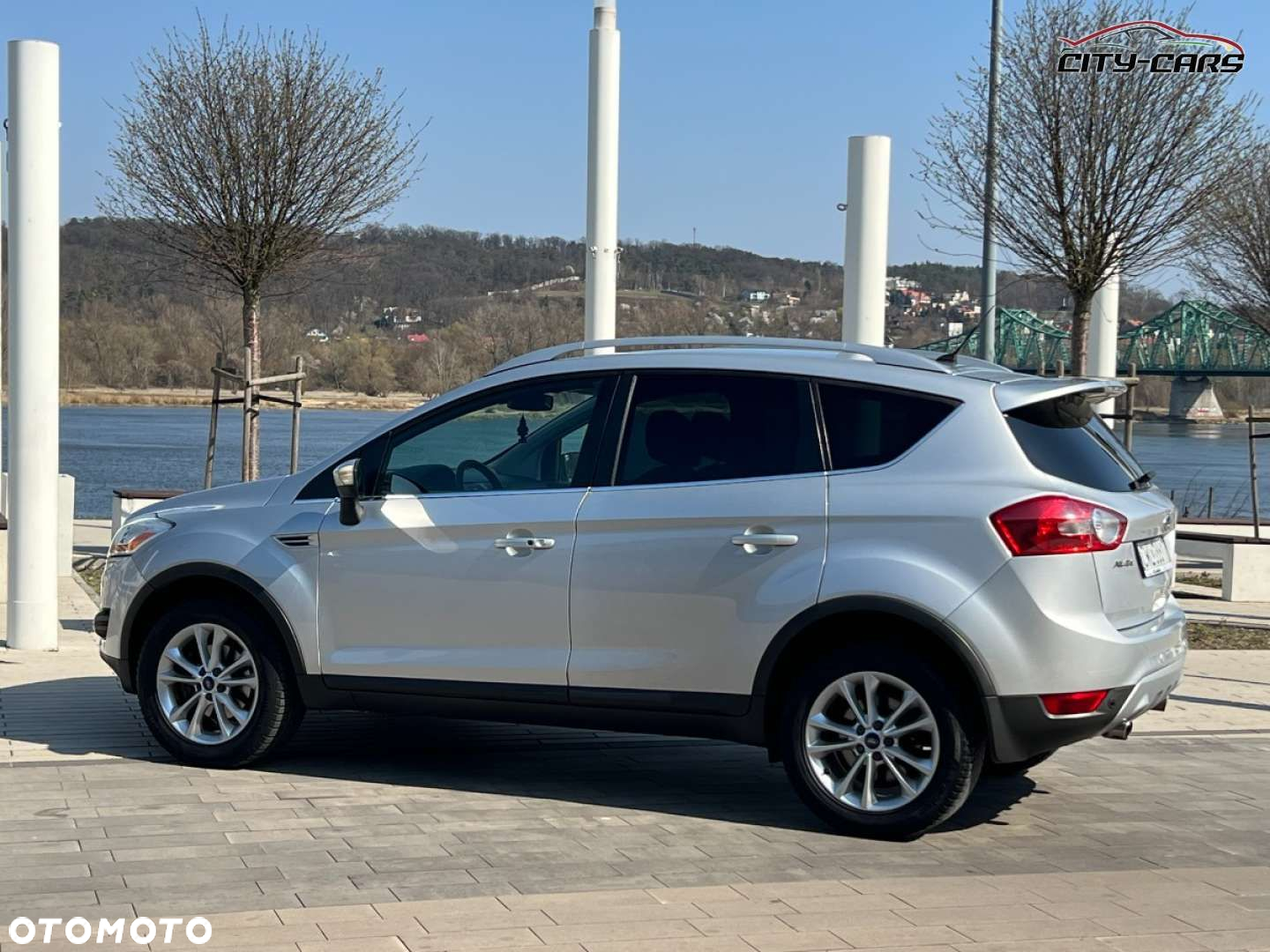 Ford Kuga - 26