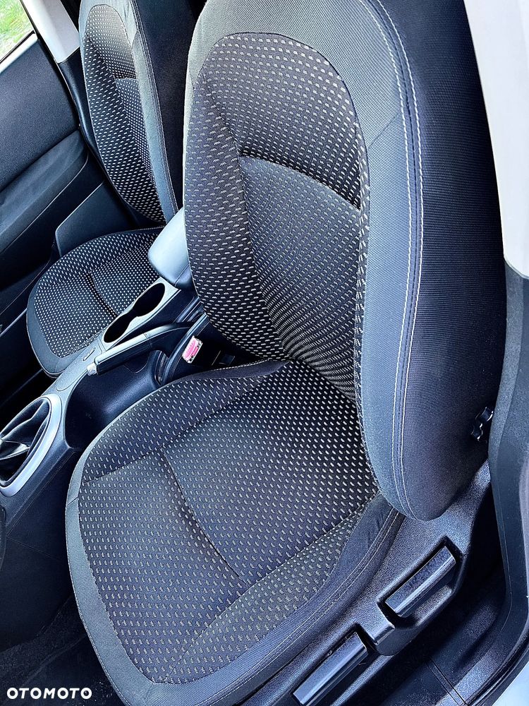 Nissan Qashqai - 12