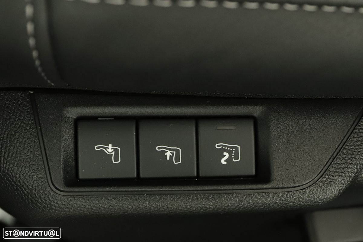 Citroën C4 1.2 PureTech Max EAT8 - 21