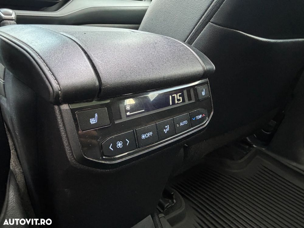 Toyota Highlander 2.5 L Dynamic Force 248CP Luxury Metallic - 30