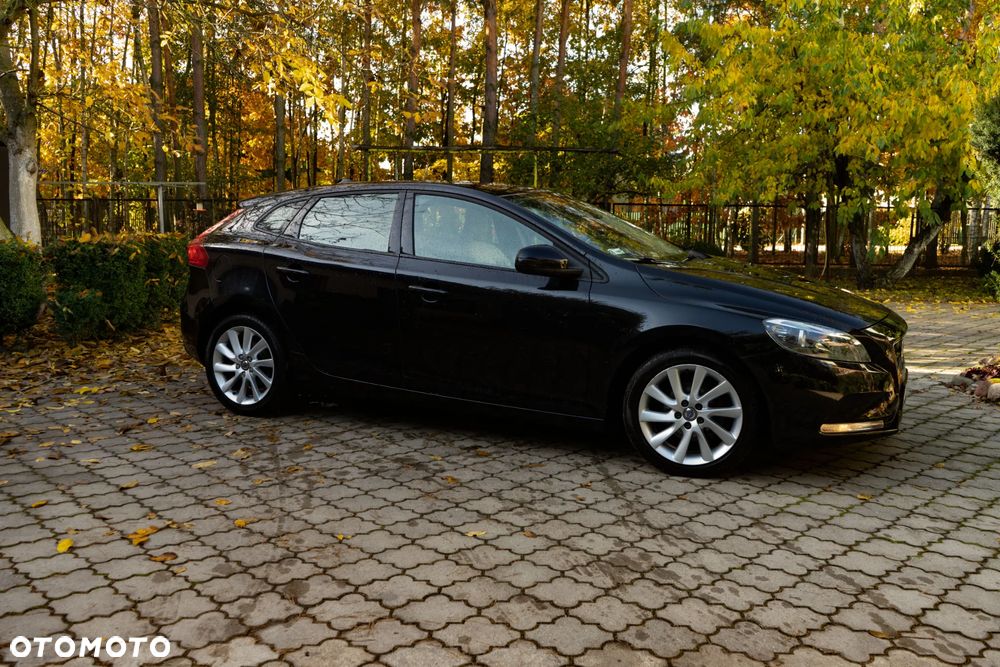 Volvo V40 2012 photo 4