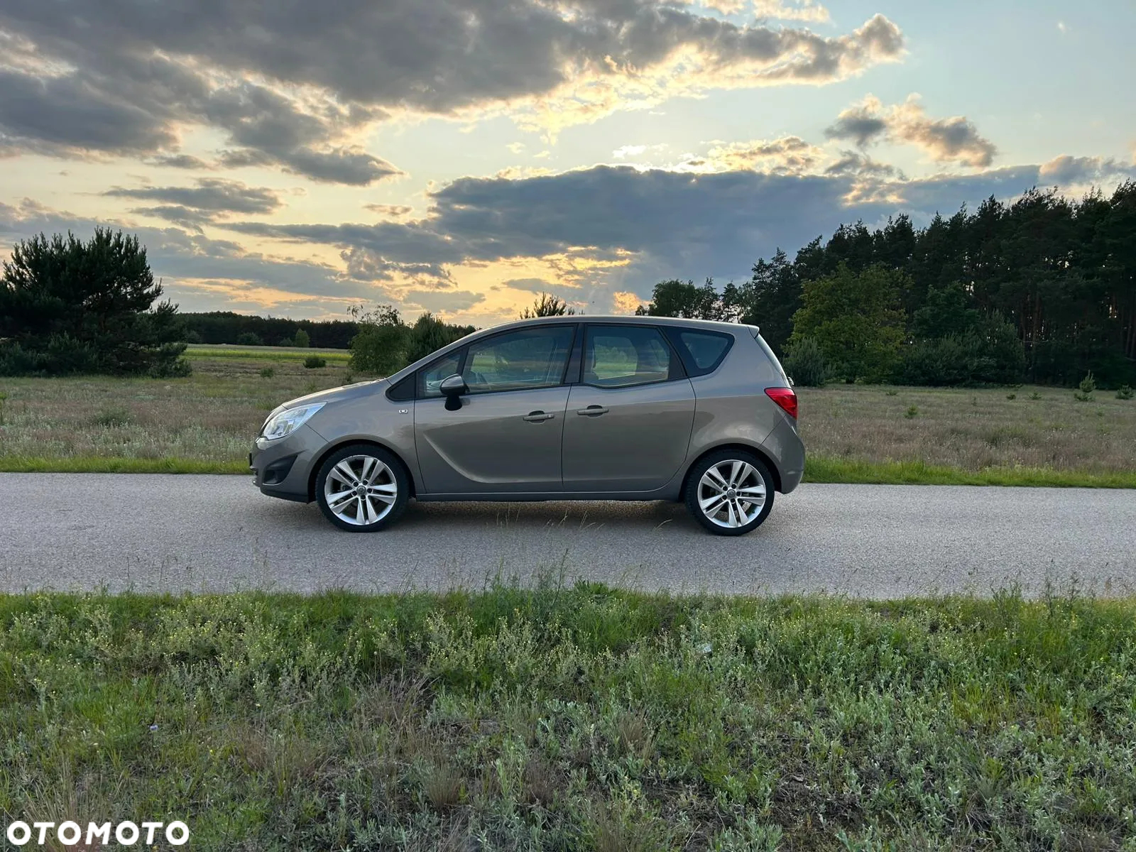 Opel Meriva 1.4 Color Edition - 4