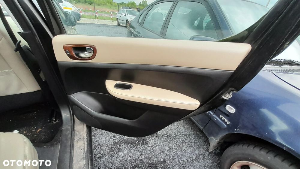 PEUGEOT 307 WNĘTRZE SKÓRA KANAPA FOTELE BOCZKI  nr. 27/5 - 7