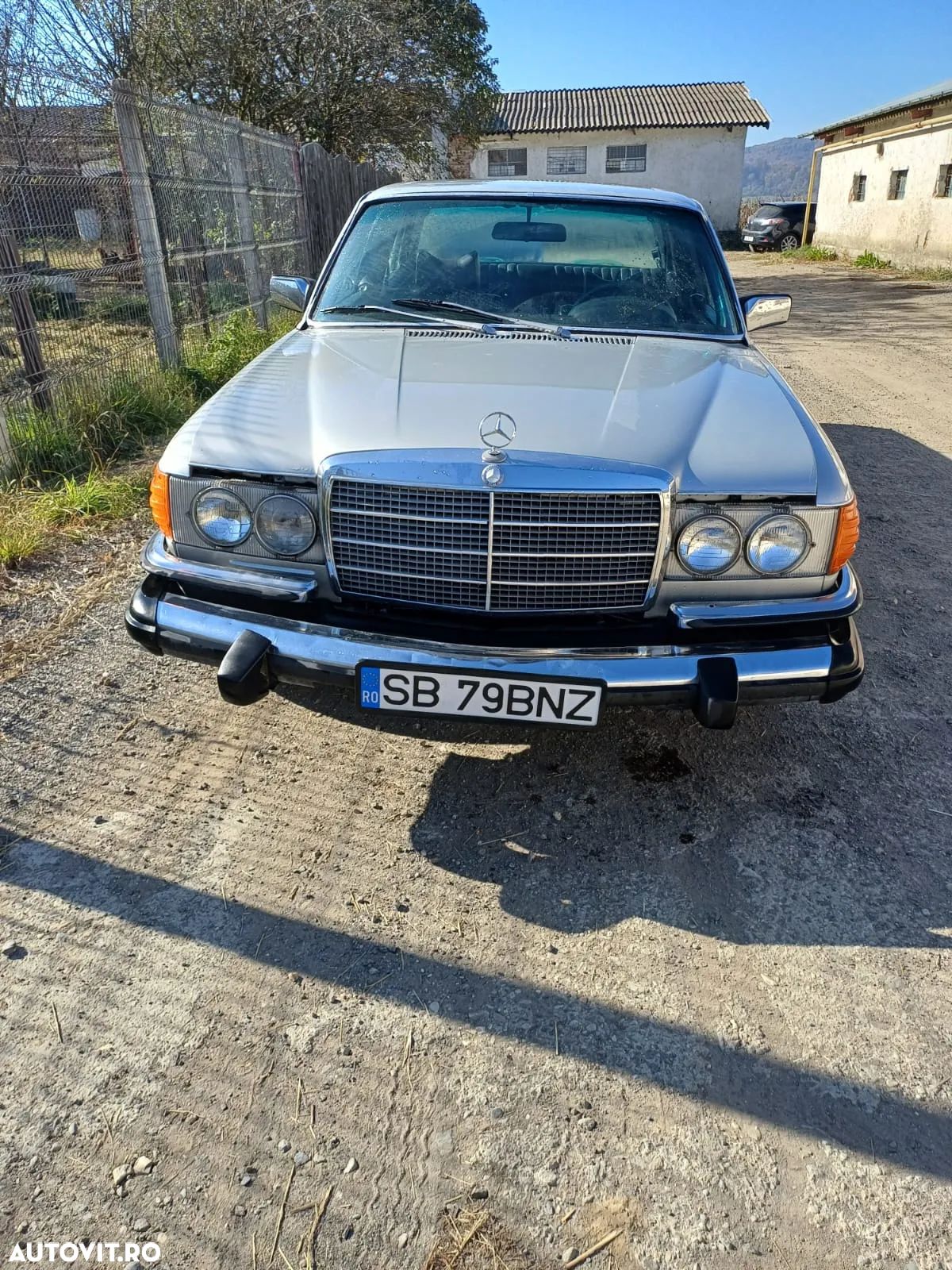 Mercedes-Benz W116 - 1