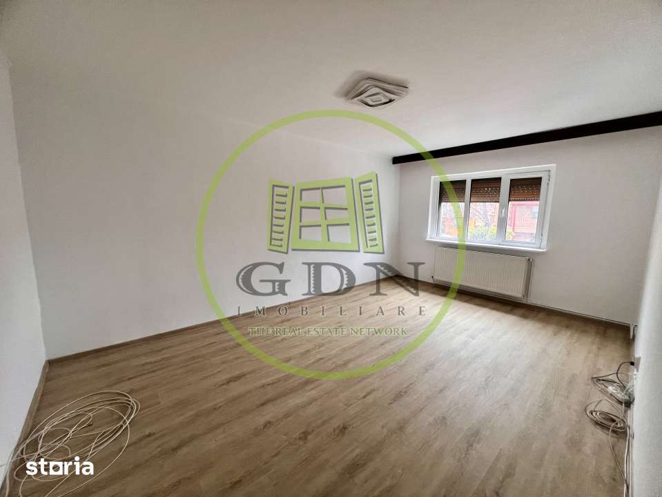 Apartament 2 camere, decomandat, cartier Rovine, zona Ibiza — fotografia 1