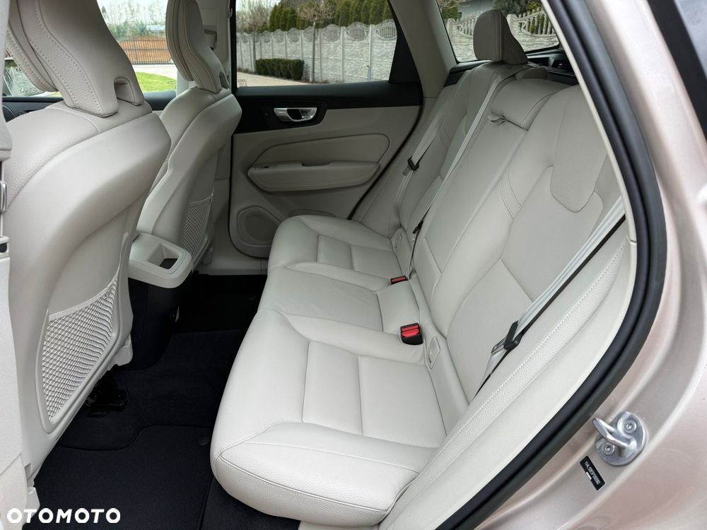 Volvo XC 60 B5 B Inscription - 12