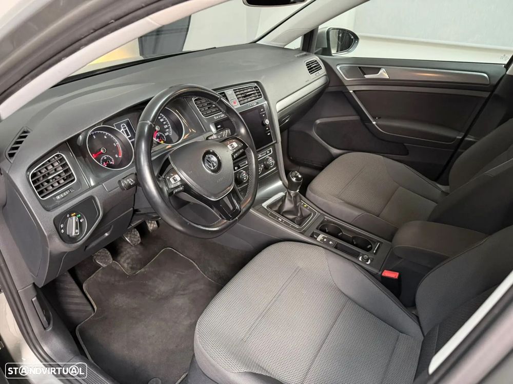 VW Golf Variant 1.6 TDi Confortline - 14