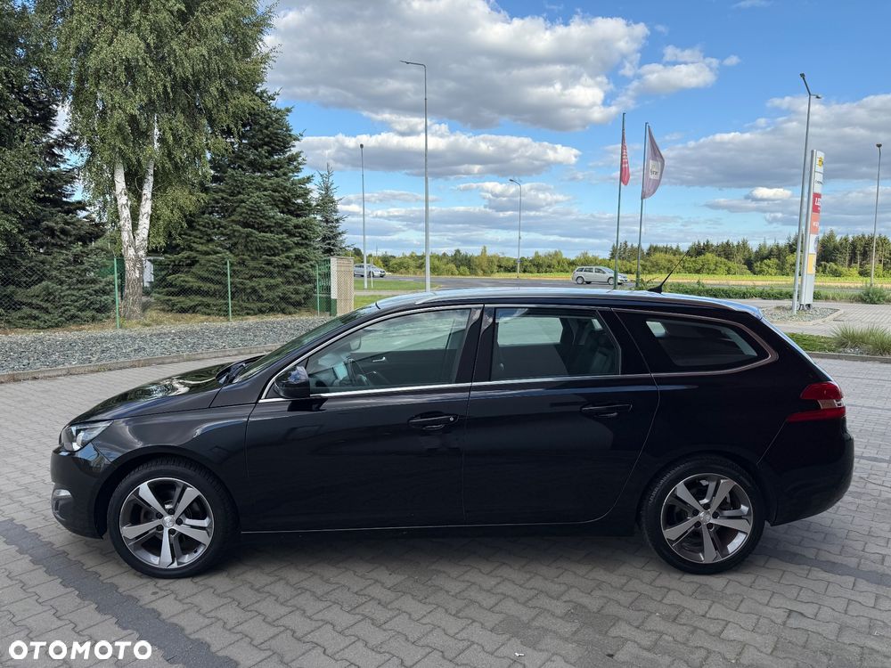 Peugeot 308 1.2 PureTech Allure S&S - 4